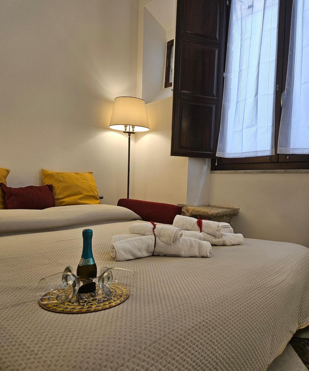 La Rosa Bianca Della Vucciria Villa Palermo Eksteriør billede